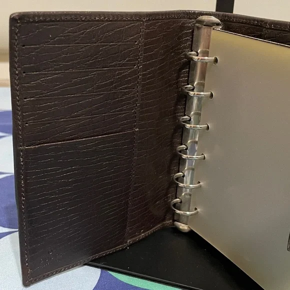 Gucci Sherry Line Agenda/Passport Holder - Picture 10 of 14